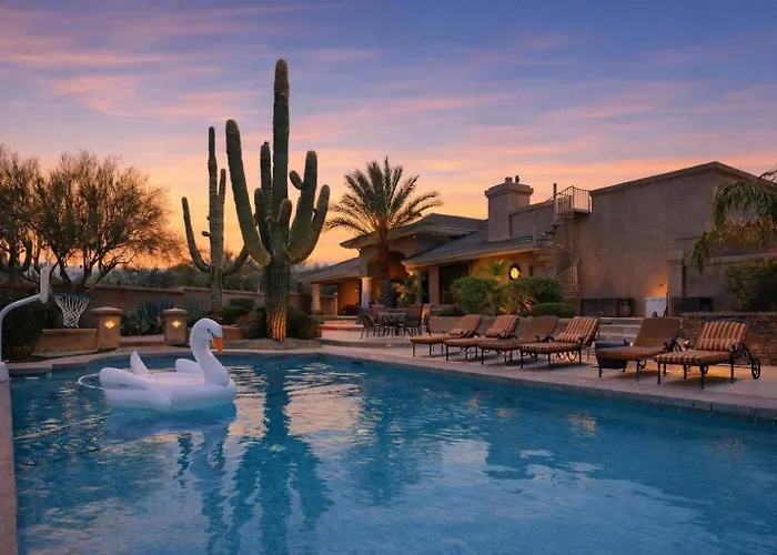 Valley View - Style Backyard - Heated Pool Scottsdale